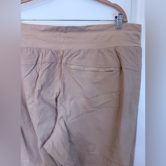 Athleta Women’s Khaki High-Rise Trekkie Notth Jogger Pants - Size 22 - Picture 6 of 9